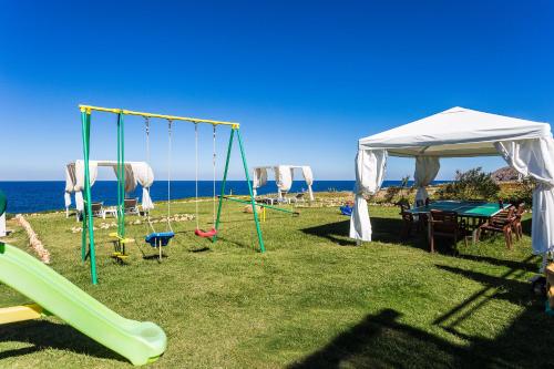  Lili Sea Front Houses, unique escape by the sea, By ThinkVilla in Panormos