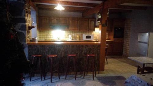 la maison du randonneur - Auberge de jeunesse, le bourg ...
