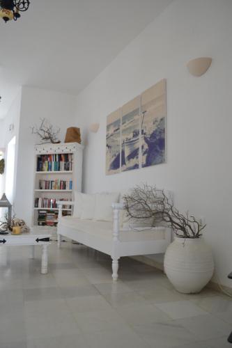 Artemis Hotel – Antiparos, UT
