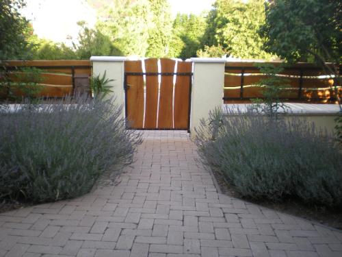  Levendulas Apartman in Balatonalmádi