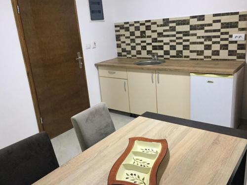 Studio Apartment with Sea View image 10