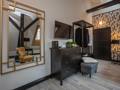 Golden Prague Rooms - image 3