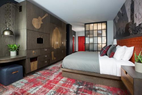 room detail thumbnail 0