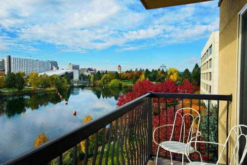 Oxford Suites Spokane