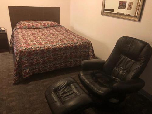 Campbell Lodge - image 2