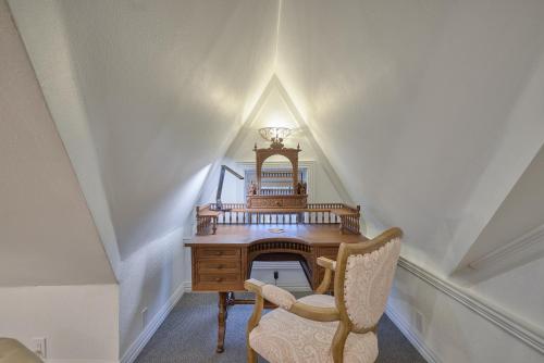 Fairy Tale Tower Suite