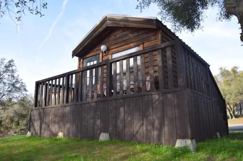 Frontier Cabin with Bunk Beds - No Pets