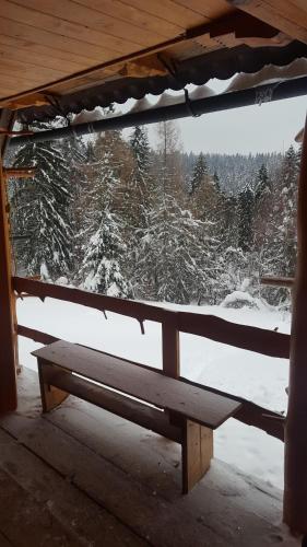 Bacówka w sercu gór - dom z bali w Gorcach Bacówka w sercu gór - dom z bali w Gorcach