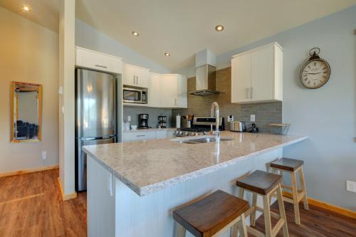 Newfie Seaside Retreat in พอร์ต เรนฟริว