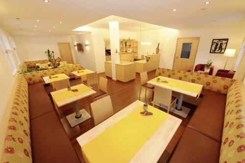 Delt lounge/TV-område, Valbella Bed & Breakfast in Partenen