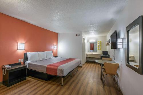 1 king bed