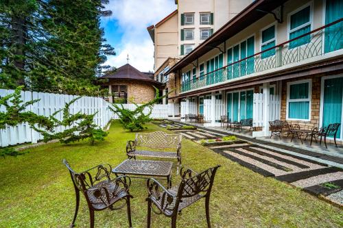 balkon/terras, Century Pines Resort in Cameron Highlands