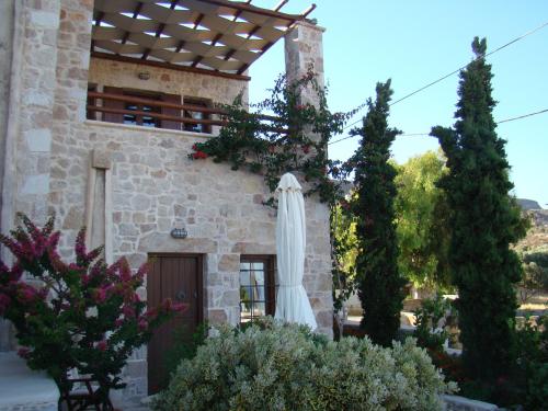 Lithos Traditional Guest Houses - image 7