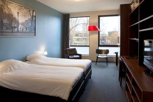Superior Double Room image 9