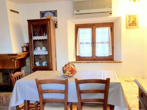  Cosy Cottage in Chiusdino with Garden, Pension in Chiusdino bei Monticiano