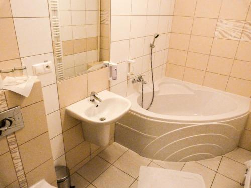 ELITE hotel & restaurant Nová Dubnica - image 5