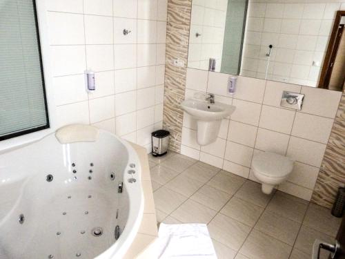 ELITE hotel & restaurant Nová Dubnica - image 7