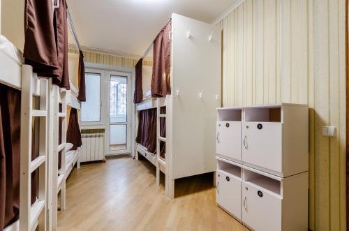 1 bunk bed