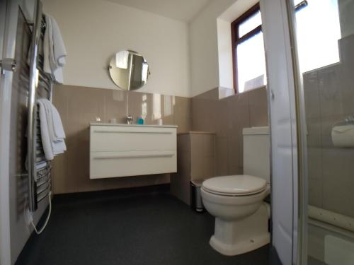 Denham Guest House - image 8