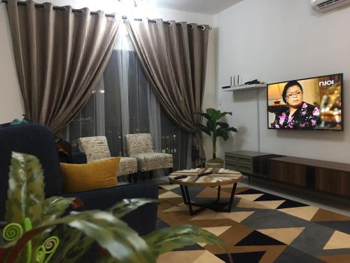 Emira Residence Sek 13 Shah Alam Wi-Fi Netflix near Management And Science University