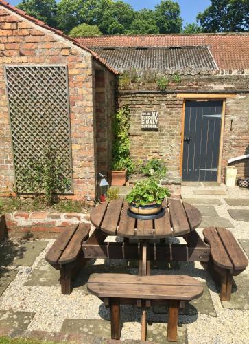 Dale Farm Holidays - main image