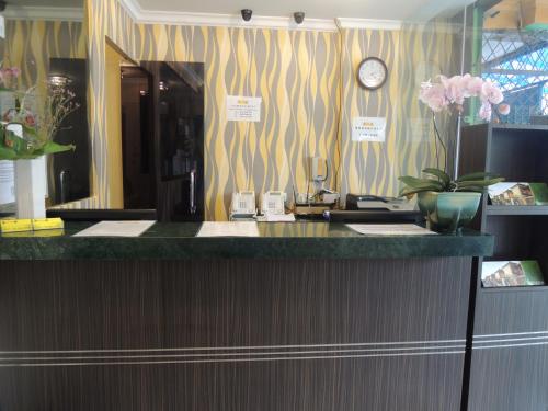 Lobby, Twins Hotel near Museum Bank Indonesia