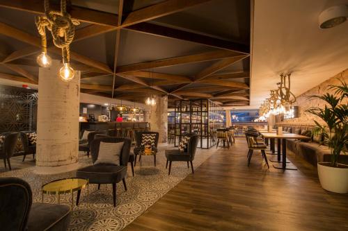 Pub/Lounge, Yomo Centric in Andorra La Vella