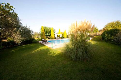  Rustic Villa 2 with Pool in Roústika