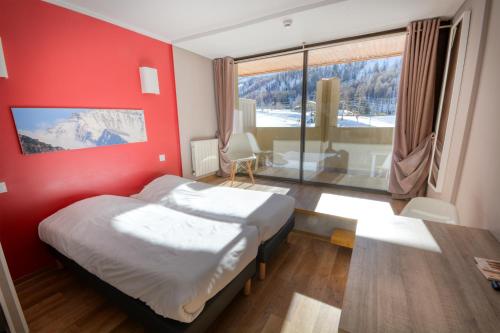 Studio with Balcony
