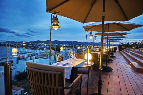 Ocean Drive Talamanca - main image
