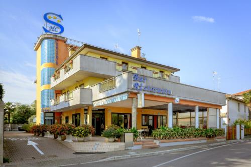 Hotel Centrale - image 12