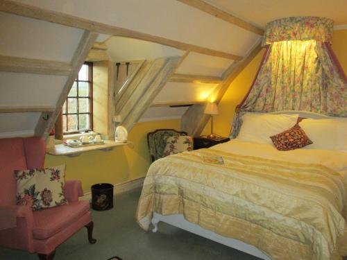 1 queen bed