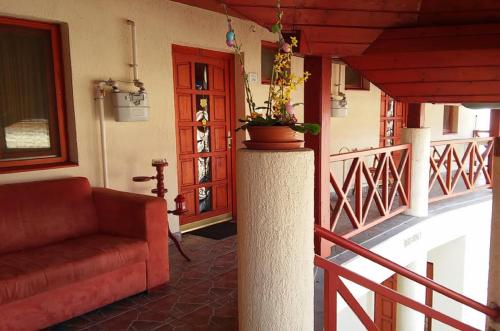 Exterior view, Hellasz Apartman in Kastelykert