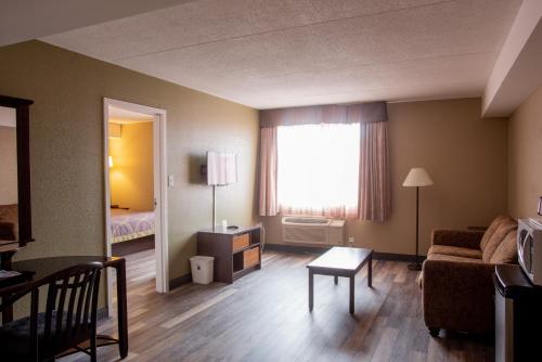 Super 8 by Wyndham Mississauga