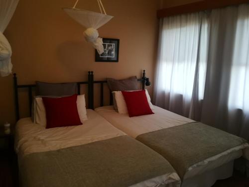 2 twin beds