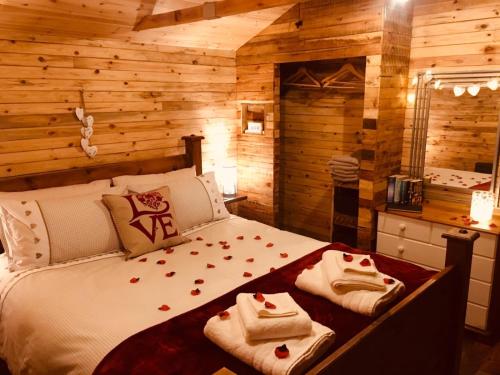 Sunset Cabin in Mold