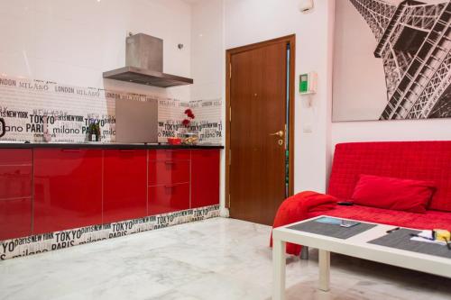  Apartamentos RG Triana, calle Castilla con PATIO, Pension in Sevilla