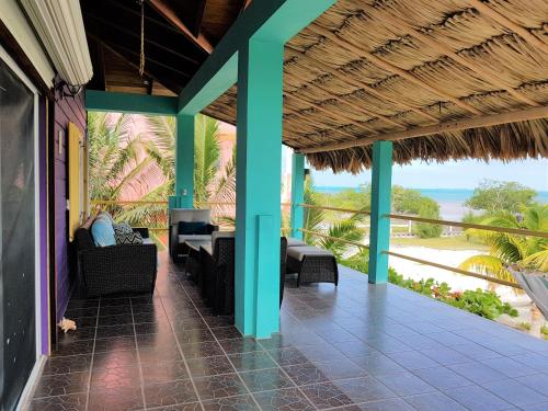Slo-N-Ez Villa Terrace (Ocean View)