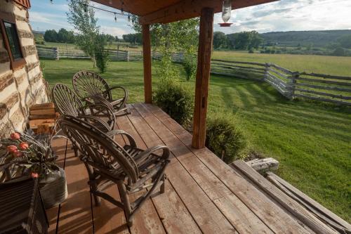 Log Cabin by Cottonwood Meadow Lodge