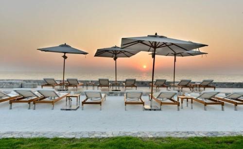 %name Family Beach Front Residence พัทยา