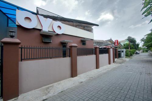 Foto - OYO 347 Bayang Brothers Guest House