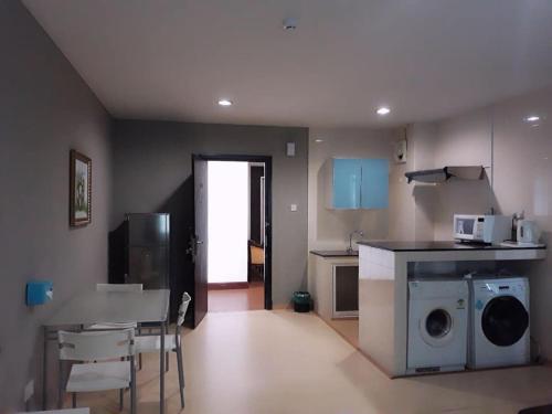 Ginasuite Hotel - image 3