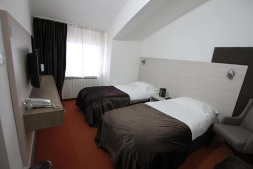 Hotel S - image 4