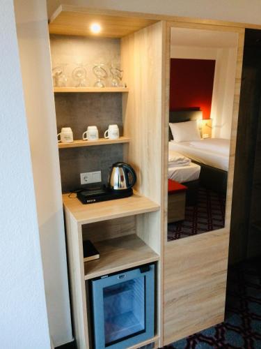 Adesso Hotel Schweizer Hof - Tap to explore photos