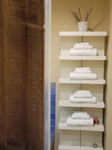 Quadruple Room with Private Bathroom image 9