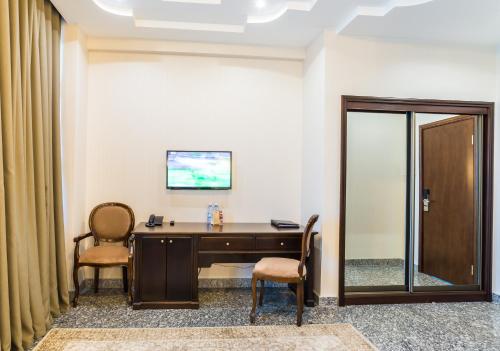 Royal Palace Hotel Royal Palace Hotel is conveniently located in the popular Almaty area. Both business travelers and tourists can enjoy the hotels facilities and services. All the necessary facilities, including free 