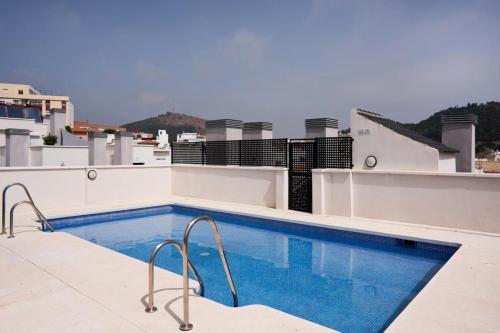 Atico con terraza ac 1hab en el centro y piscina comunitaria, Málaga (fotografie 9)