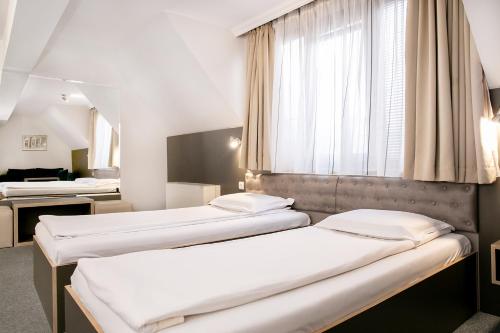 Hotel Niky - image 12