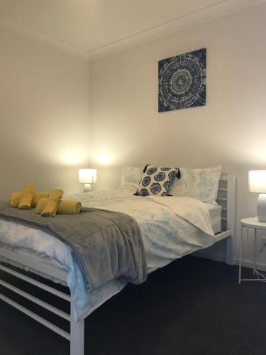 New Luxurious Skyview 2Bedroom Apartment Liverpool, Sydney