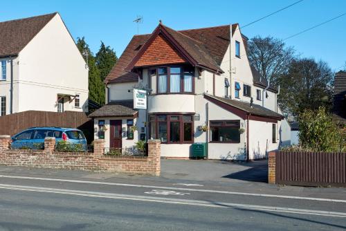 Conifers Guest House, , Oxfordshire